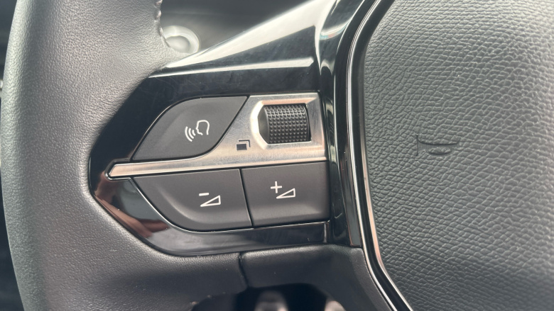 Peugeot 2008 1.2 PureTech Allure Premium+ 5dr Petrol Estate